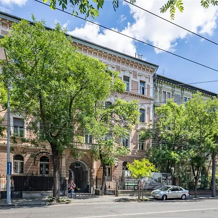 - Stylish - Very Comfy Apartament