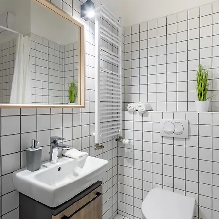 - Stylish - Very Comfy *